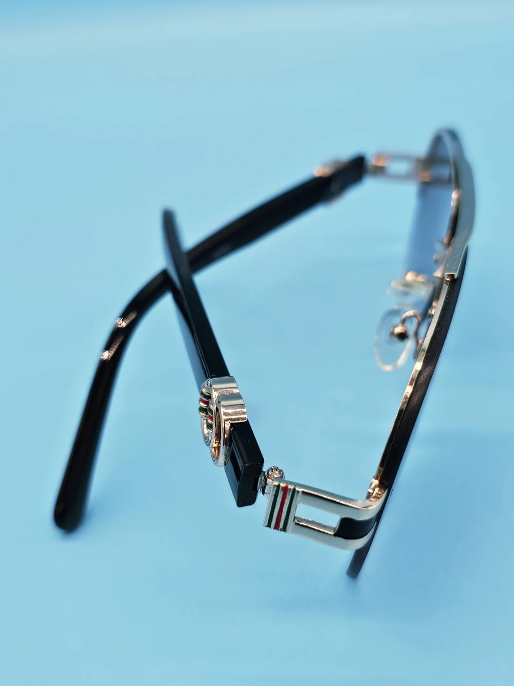 Men's Black and Silver Aviator Sunglasses - Polarized Blue Lenses